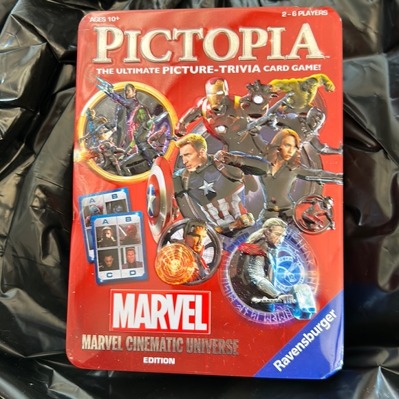 Marvel Cinematic Universe Card Game - Picture 1 of 1